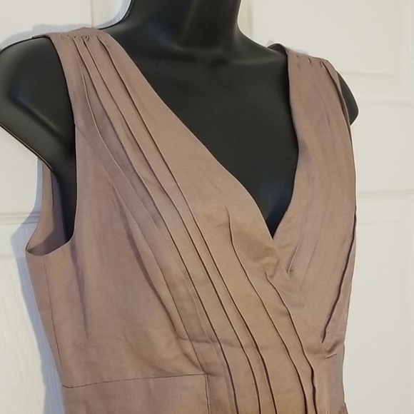Banana Republic V-Neck Pencil Dress - size 4 - Picture 2 of 6